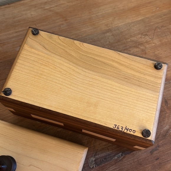 Gorgeous Solid handcrafted wood divided box  EUC lined inside - Picture 10 of 17